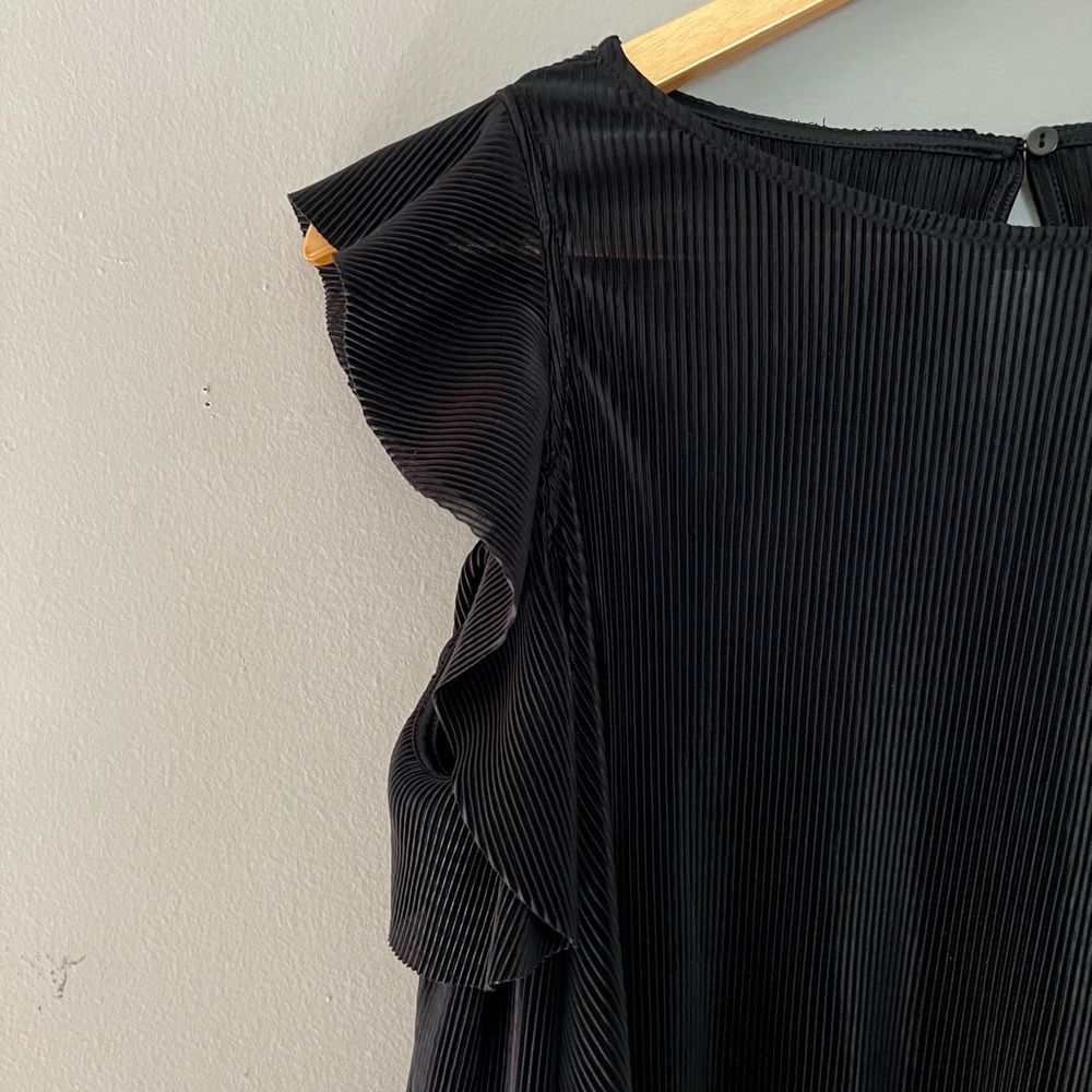 Bershka Rib Knit Ruffled Top - Picture 5 of 6